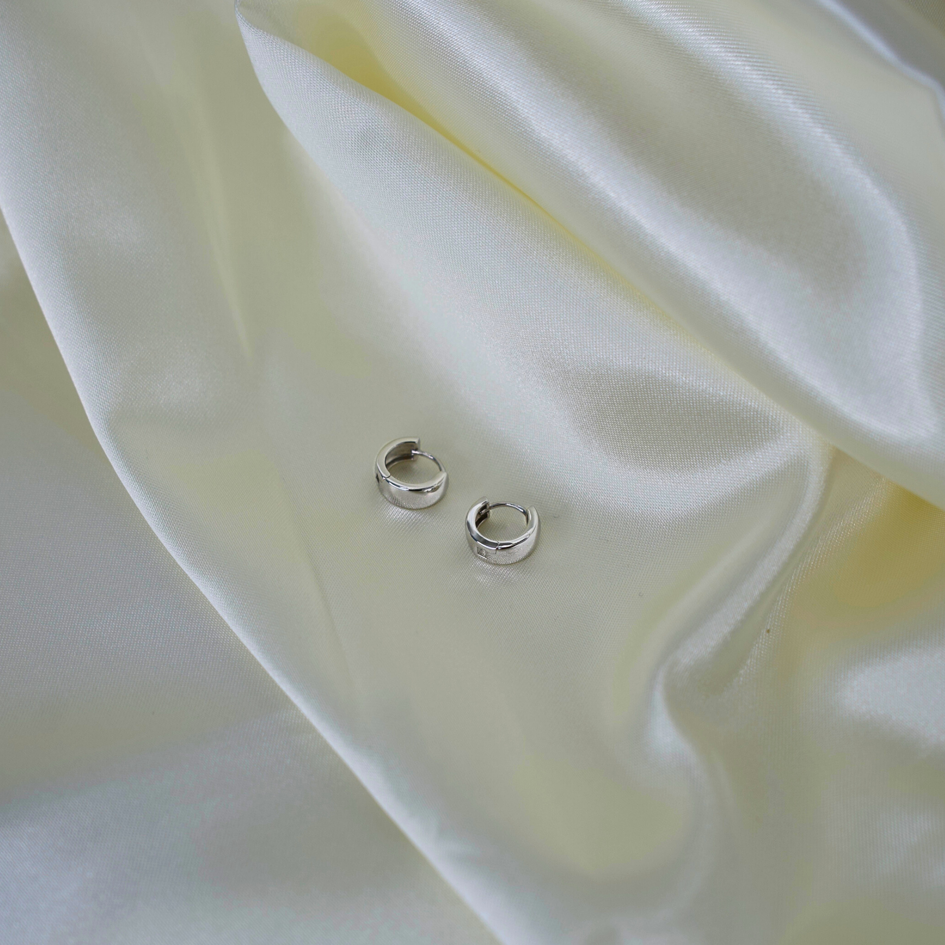 Flat Silver Huggies